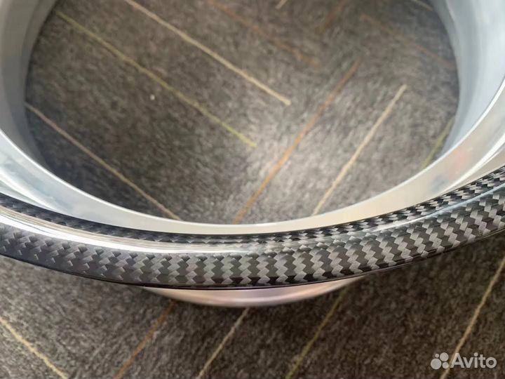 Кованые диски с Карбоном