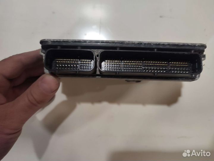 Блок управления двигателем Тойота