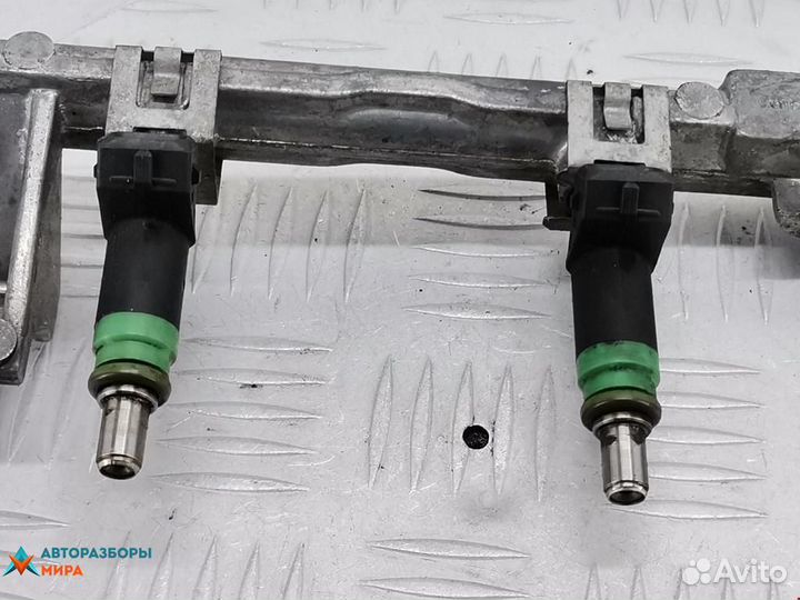 Форсунка Ford Focus 2001 1429840