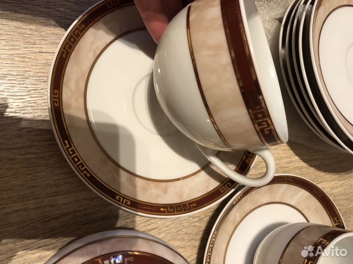 Чешский чайный и кофейный сервизы + тарелки