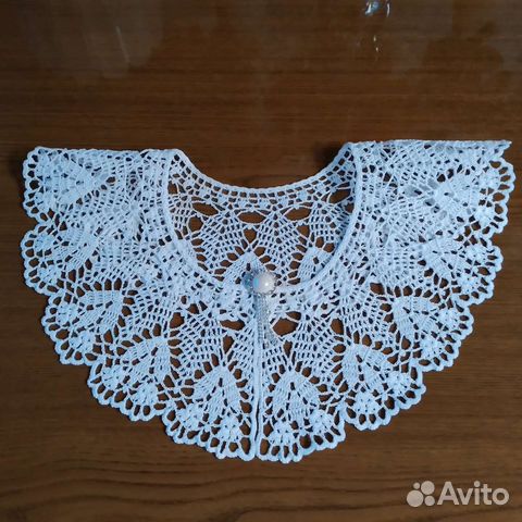 Ажурный воротничок ручной работы