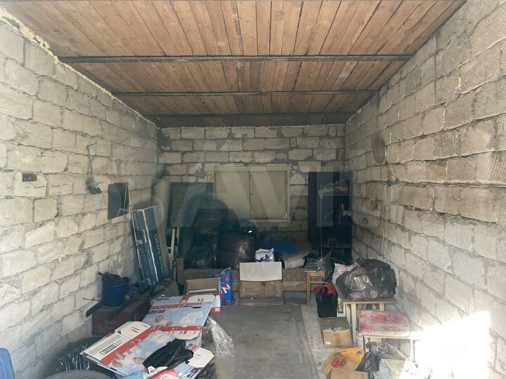 Гараж, > 30 м²