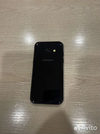 Samsung Galaxy A3 (2017) SM-A320F/DS, 2/16 ГБ