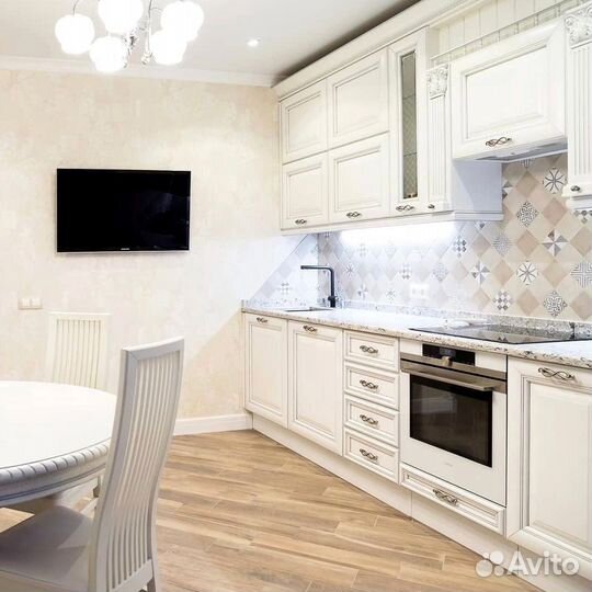 Кухонный гарнитур в классическом стиле на заказ