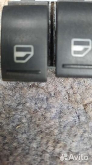 Переключатель электроподьемникоков на т5 левый дво