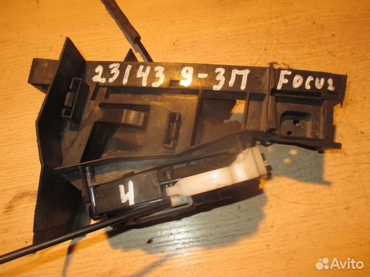 Замок двери задней правой (Ford Focus)
