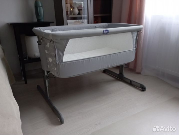 Приставная кроватка chicco