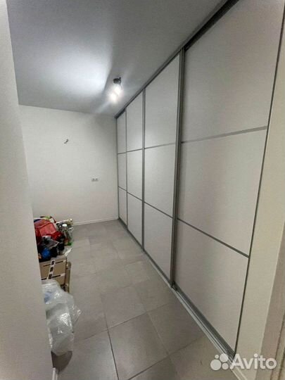 Раздвижная перегородка с матовым стеклом