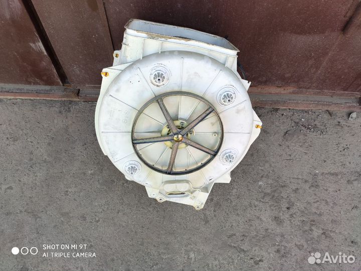 Бак стиральной машины с вертикальной загрузкой