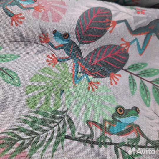 Ткань серый лен принт рисунок лягушки