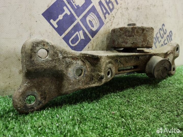 Кронштейн Bmw E39 седан 2.5 M52 1997