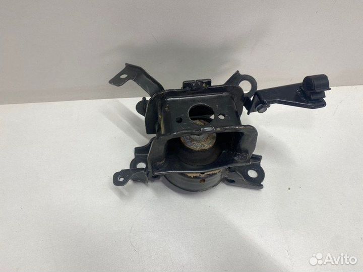 Подушка двигателя передняя правая Toyota Camry