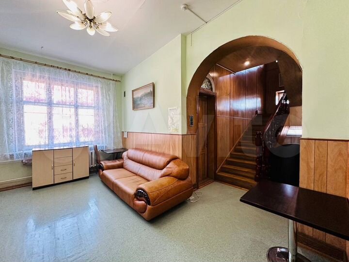 Дом 350 м² на участке 13 сот.