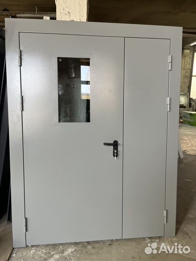 Дверь входная металлическая в тамбур