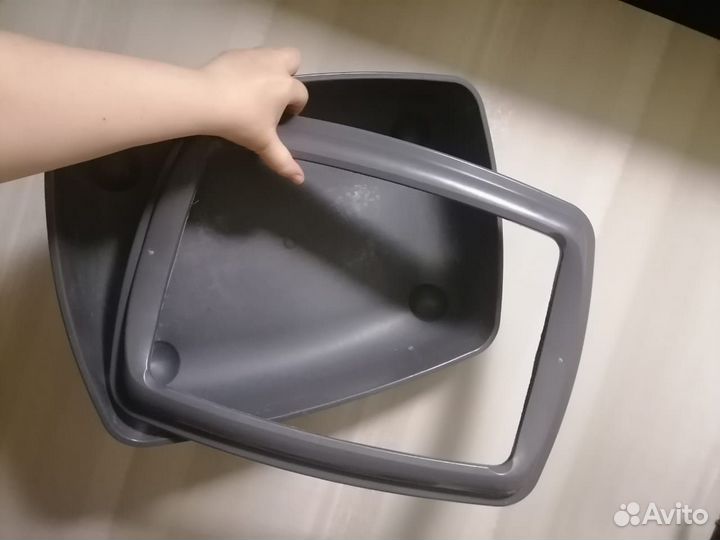 Туалет / лоток для кошек большой с бортиком