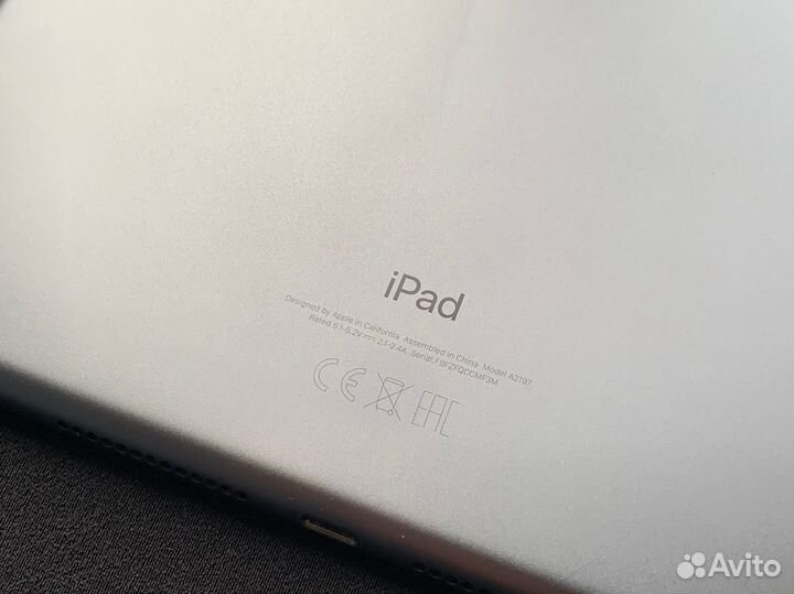 iPad (7-го поколения) (2019) Wi-Fi 32GB