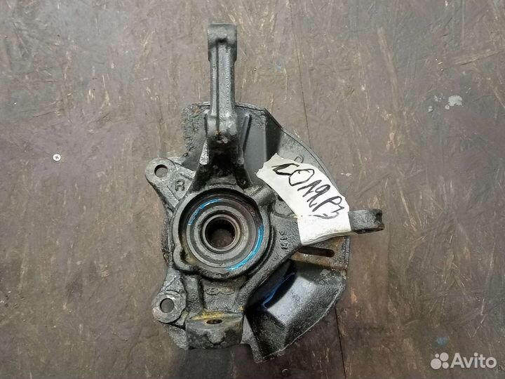 Поворотный кулак пер правый Hyundai Solaris 2