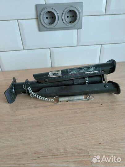 Подставка под автомобиль