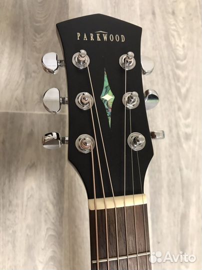 Электро-акустическая гитара parkwood S27-NS