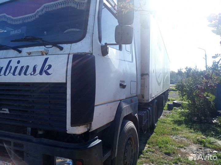 МАЗ 5440А5 с полуприцепом, 2012