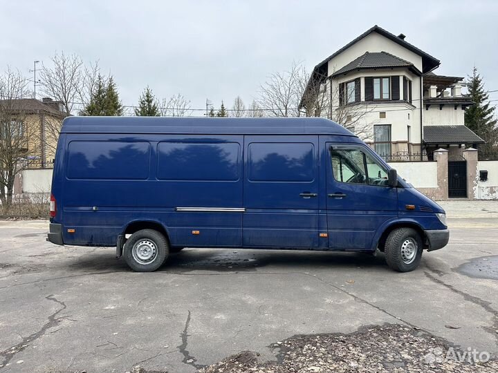 Mercedes-Benz Sprinter Classic цельнометаллический, 2015