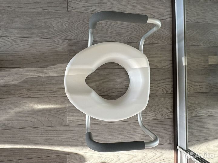 Сиденье-насадка на унитаз для пожилых и инвалидов