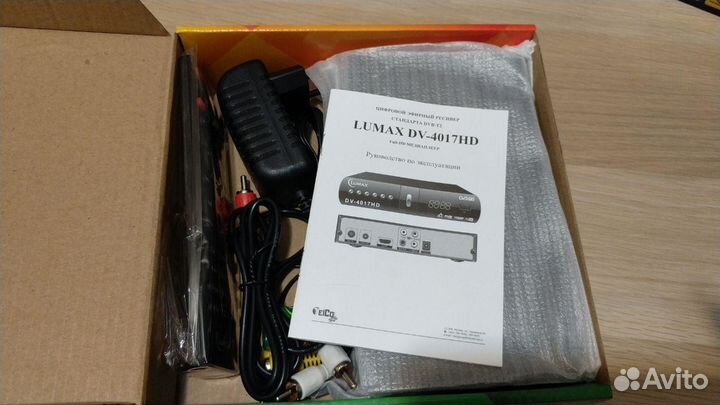 Эфирный тв приемник DVB T2 Lumax 555