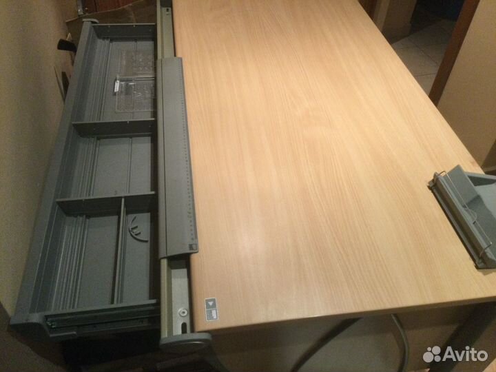 Письменный стол парта