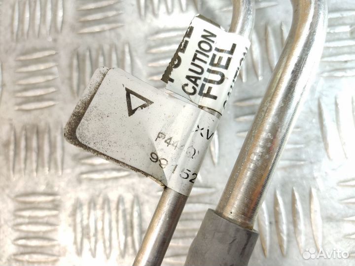 Трубка топливная Jaguar S-type 1999 2008