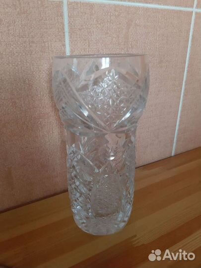Хрустальная ваза