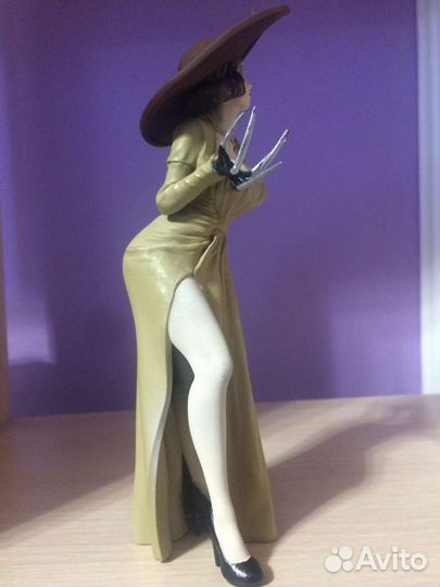 Фигурка Resident Evil Леди Димитреску Обитель Зла