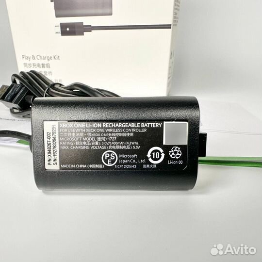 Аккумулятор для Xbox + кабель Micro-USB