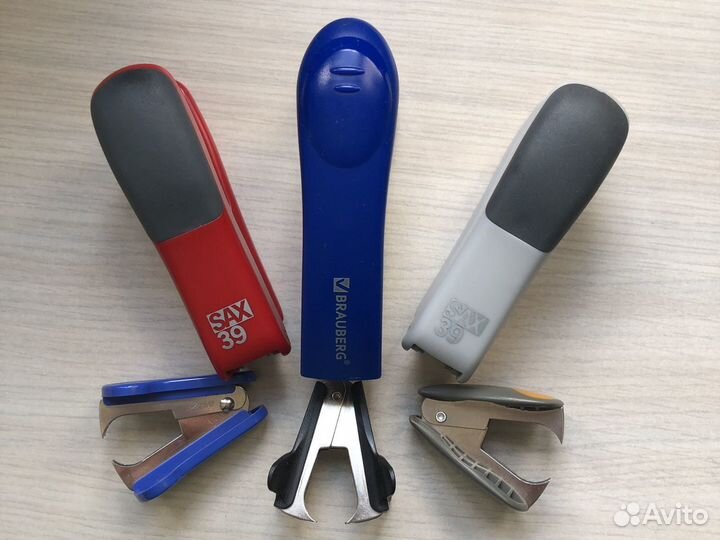 Три степлера и три антистеплера одним лотом