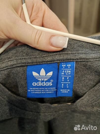 Удлинённая футболка Adidas neo женская