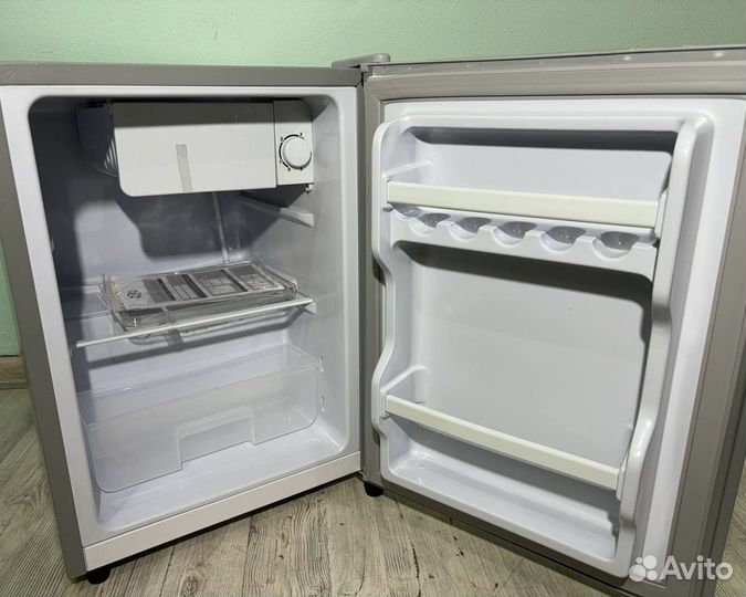 Холодильник новый мини