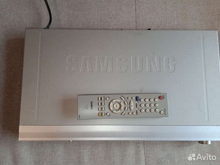 Samsung DVD проигрыватель с пультом в отл.сост