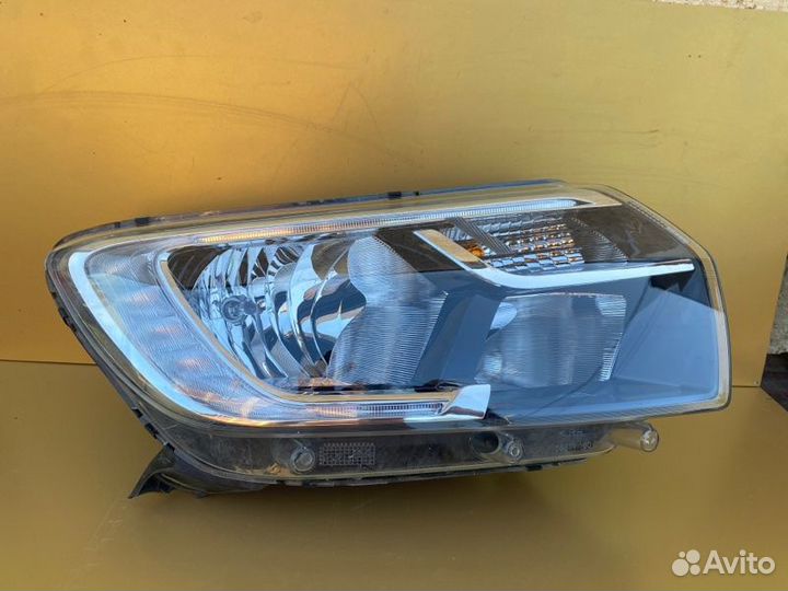 Фара правая Renault Logan 2018