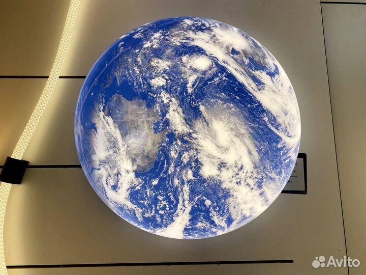 Дизайнерский настенный светильник