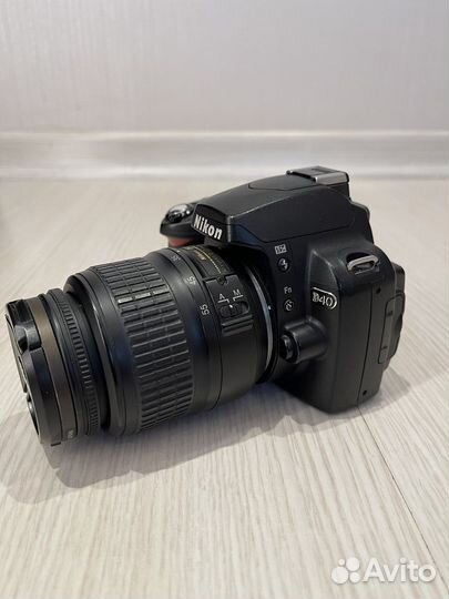 Зеркальный фотоаппарат Nikon D40