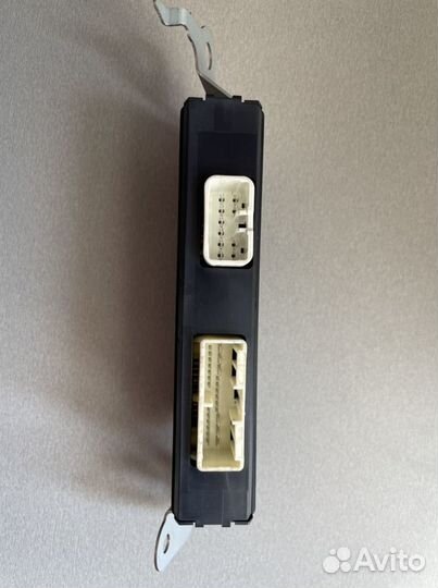 Блок управления багажником toyota highlander 2015