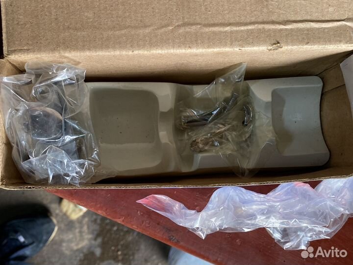 Дверная ручка с замком