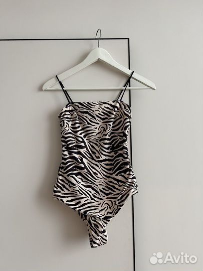 Купальник слитный hm новый