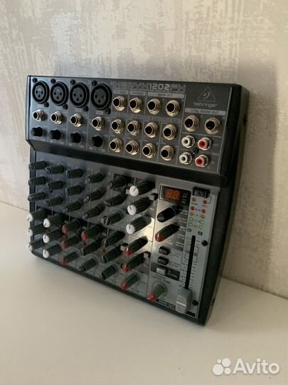 Микшерный пульт xenyx 1202fx