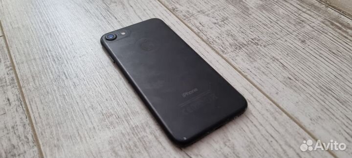 iPhone 7, 32 ГБ