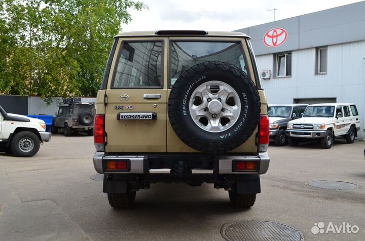 Toyota Land Cruiser 4.0 МТ, 2022, 35 км