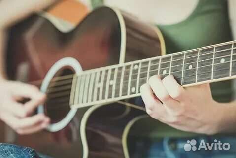 Уроки на гитаре, танец живота, рукоделие