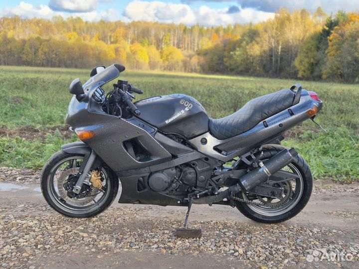 Kawasaki ZZR 400