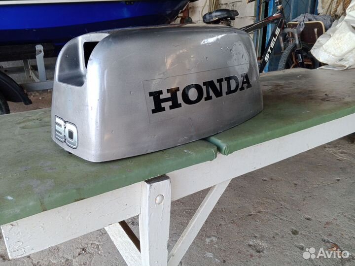 Колпак капот крышка мотора honda 30