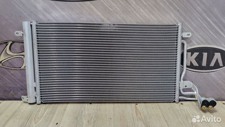 Радиатор кондиционера Volkswagen polo 5