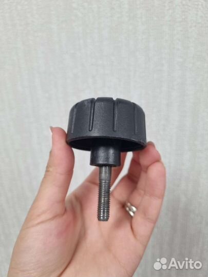 Болт барашек